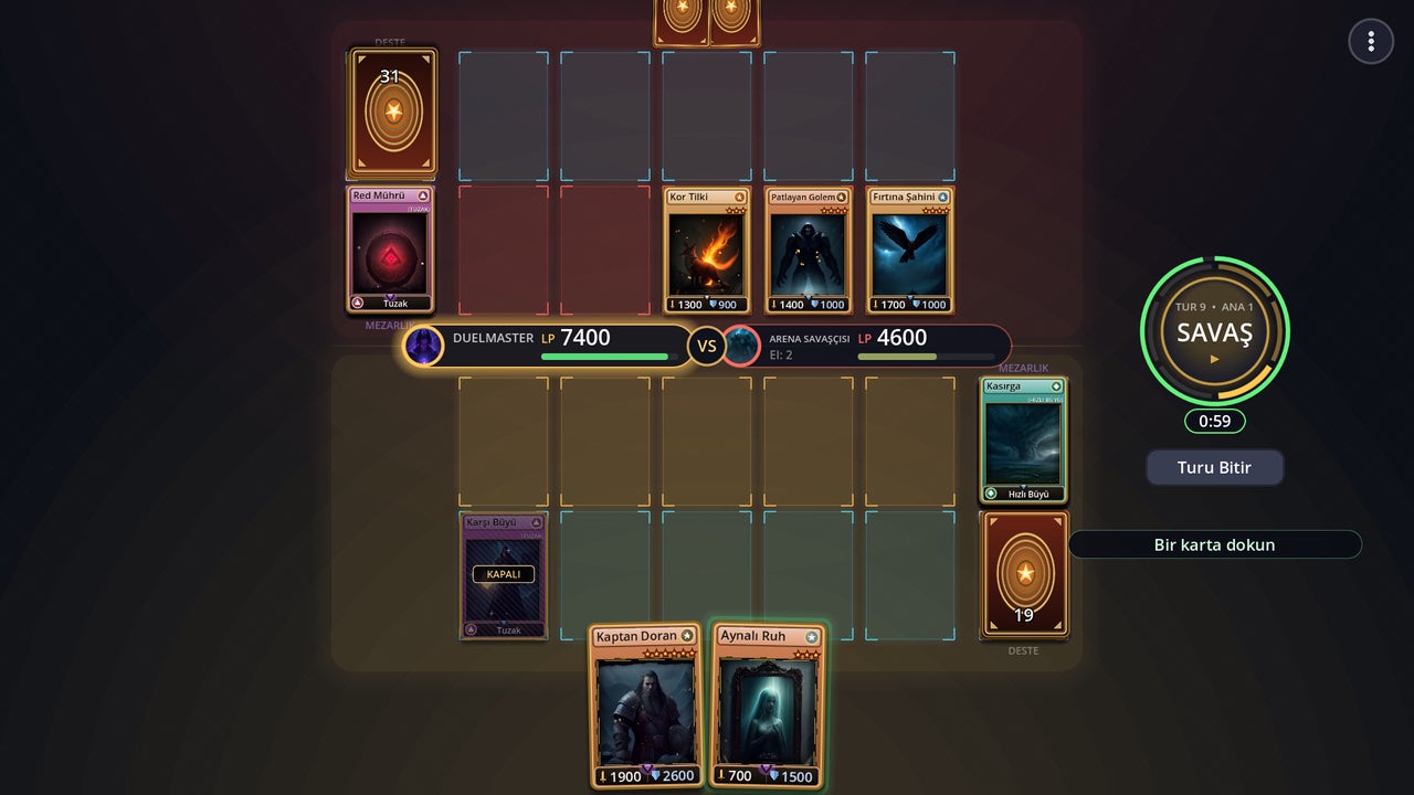 Card Duel düello ekranı